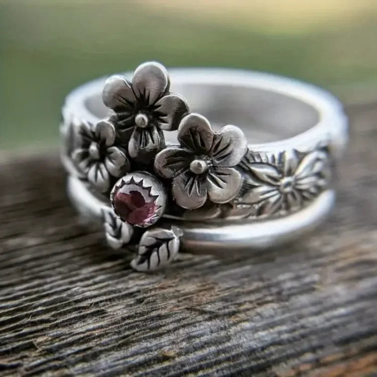 Sterling Silver Bohemian Vintage Love Flower Design Ring